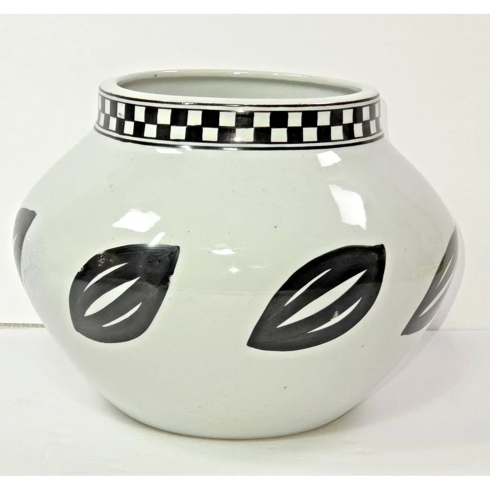 Ecco Terra Porcelain‎ Vase Black White Sculptural Bulb 6 Modern Art Decor